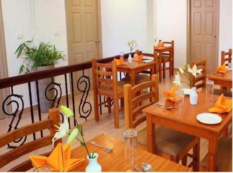 Hotel Abad Pepper Route Kochi Exterior foto
