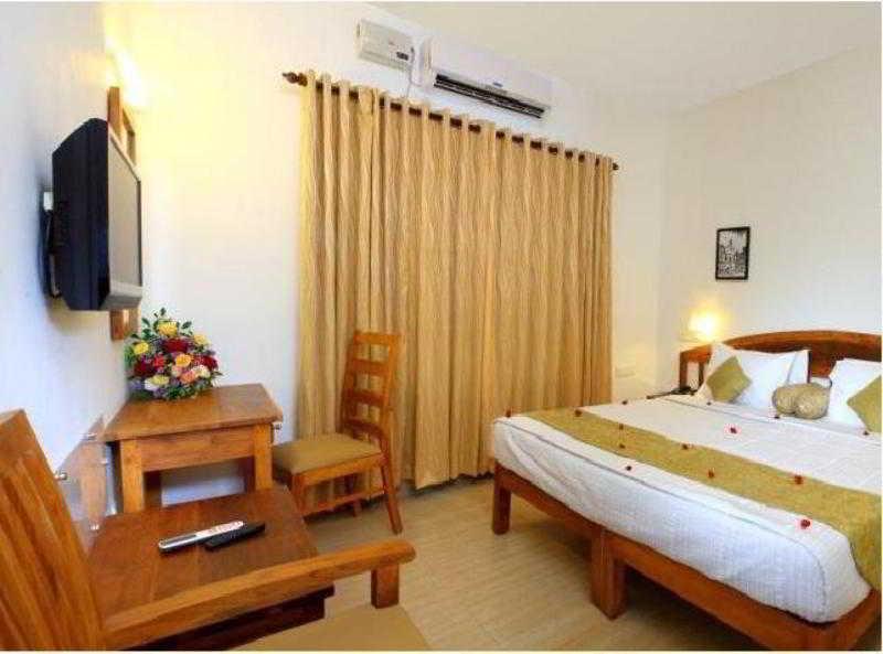 Hotel Abad Pepper Route Kochi Exterior foto